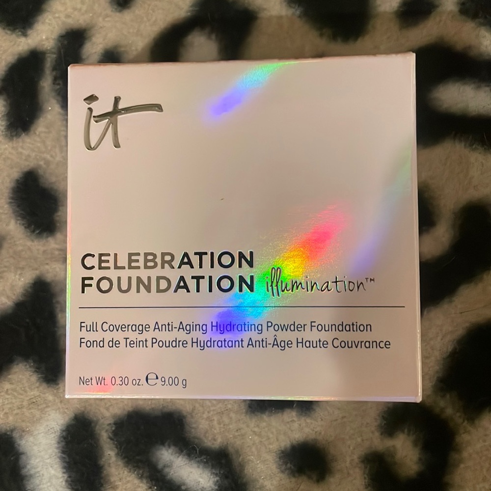 NIB It Cosmetics Celebration Foundation Illumination, Medium